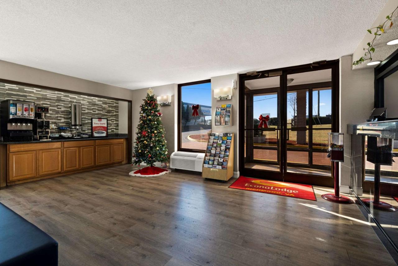 | Econo Lodge Richmond