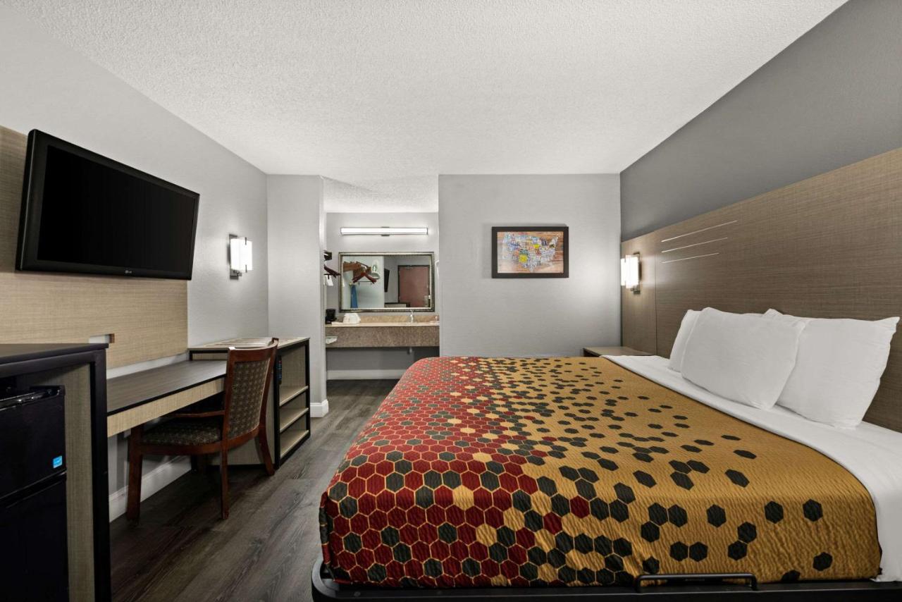 | Econo Lodge Richmond