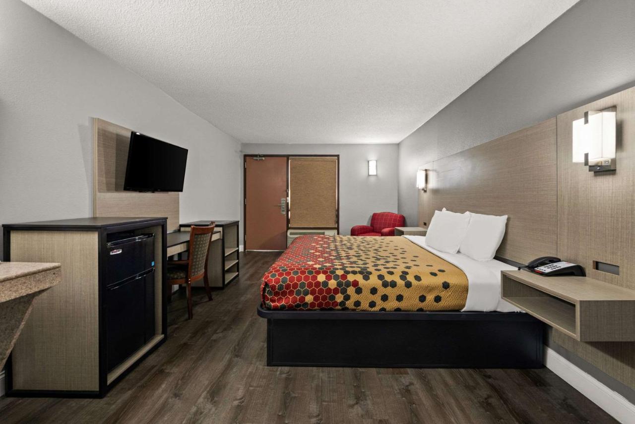 | Econo Lodge Richmond