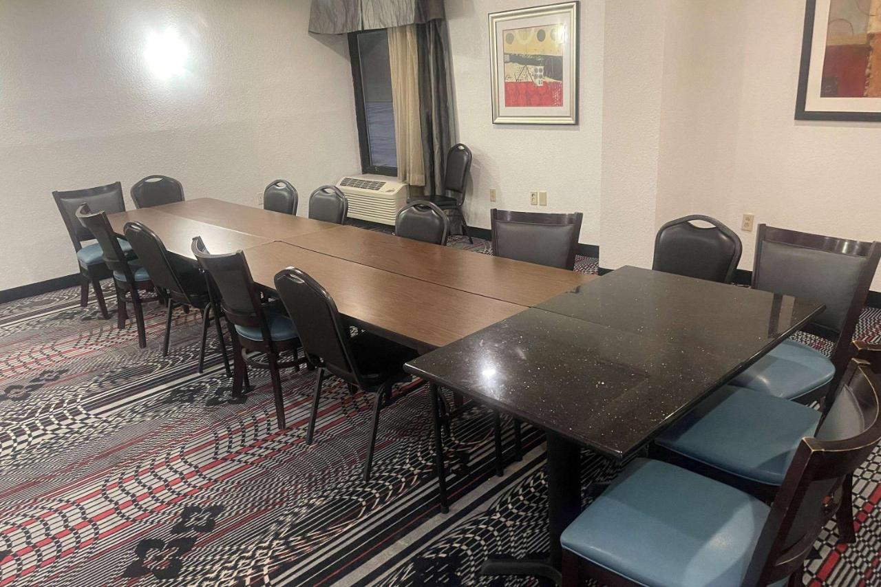 | Best Western Plus Dayton Northwest