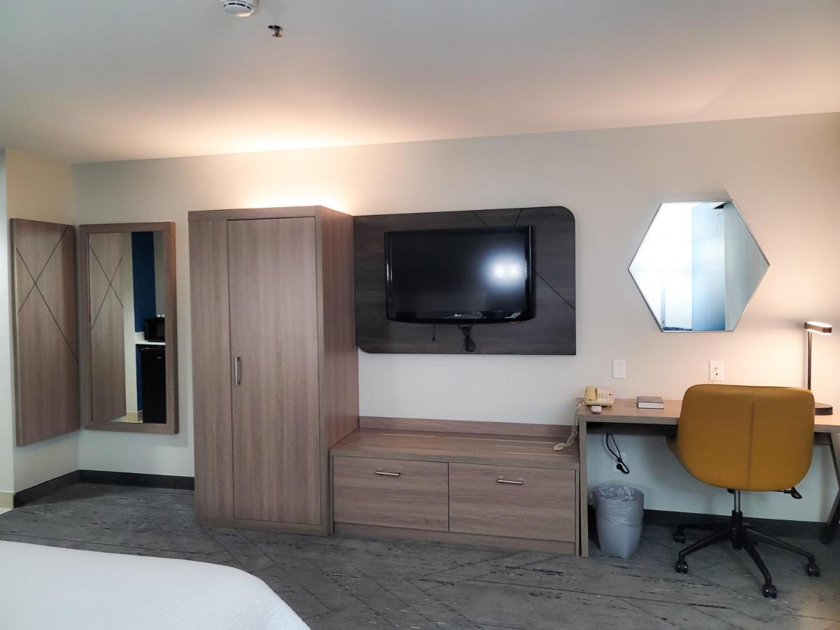King Room - Non-Smoking at Holiday Inn Express Hotel & Suites Enid - Highway 412 by IHG