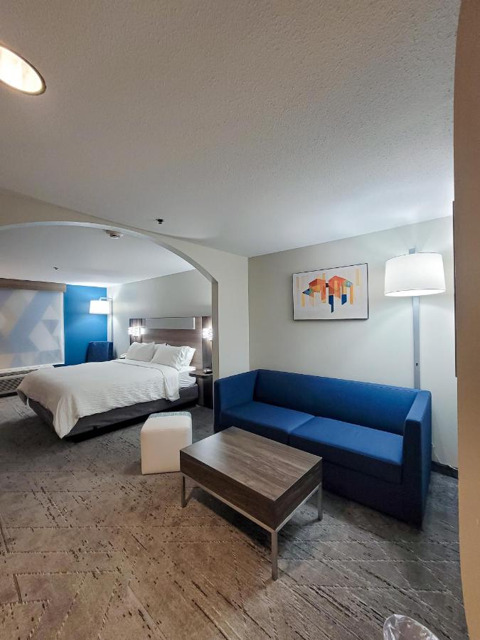 King Suite with Sofa Bed - Non-Smoking at Holiday Inn Express Hotel & Suites Enid - Highway 412 by IHG