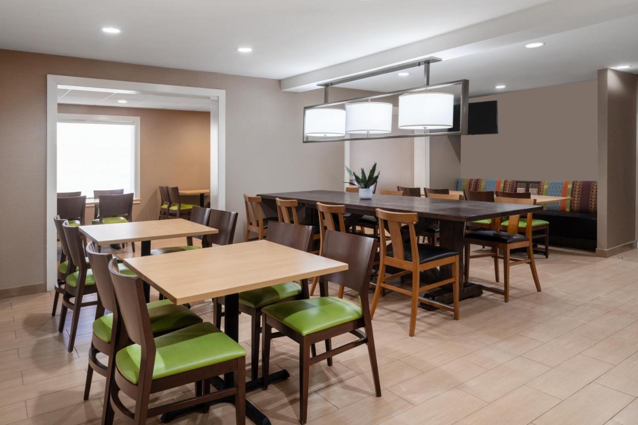 | Fairfield Inn Macon West