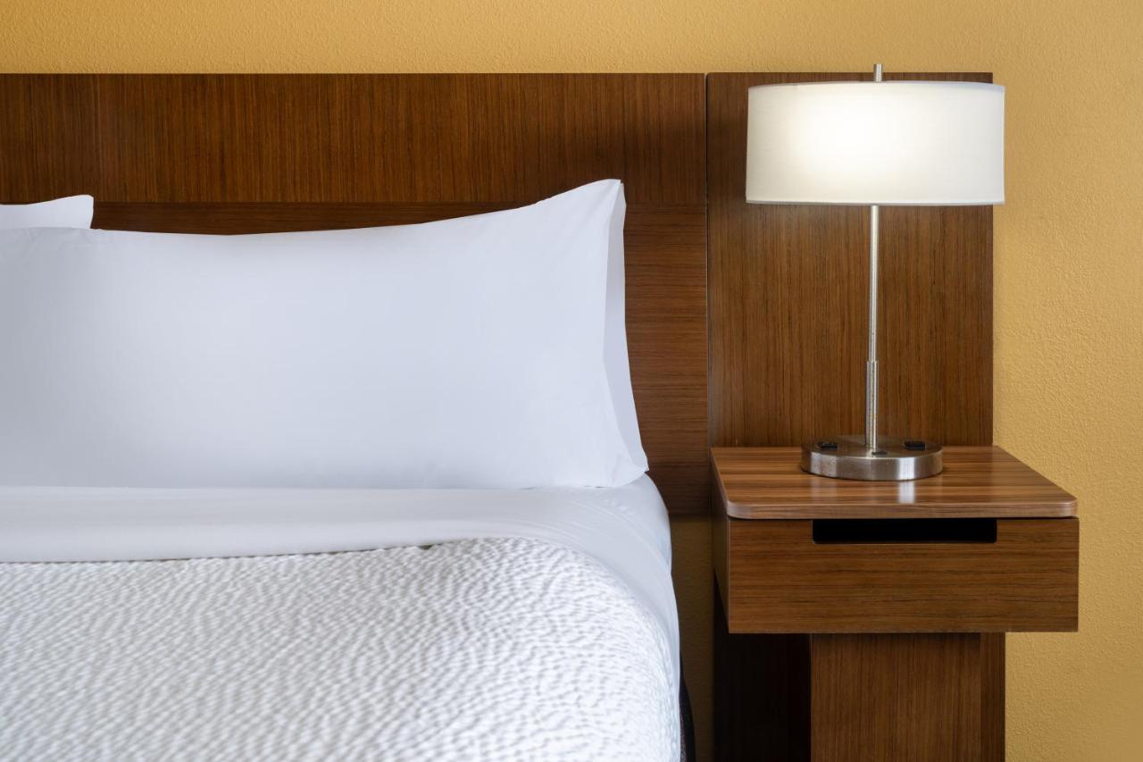 | Fairfield Inn Macon West