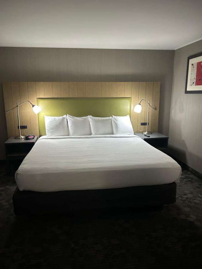  | Country Inn & Suites by Radisson, Portland Delta Park, OR