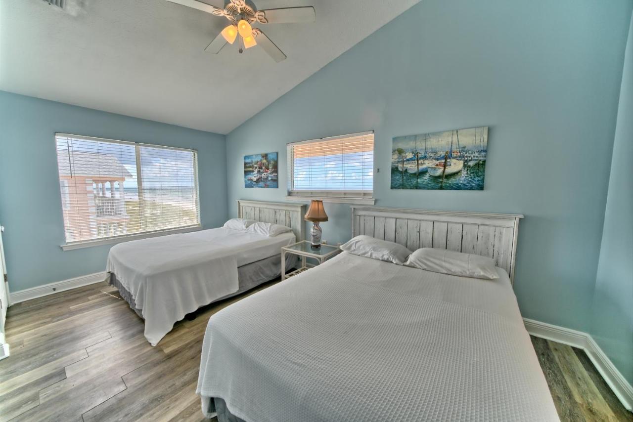  | Pineapple Villas