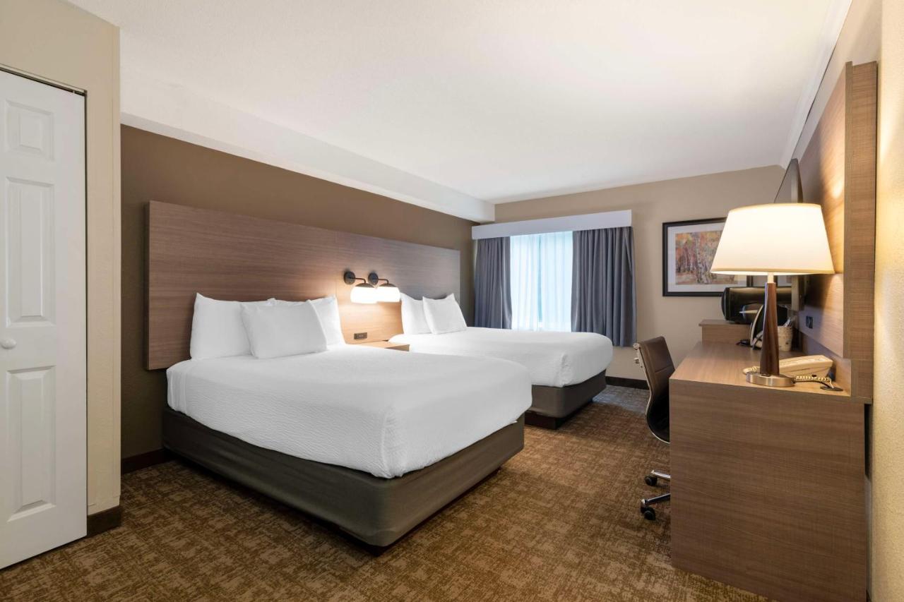 Double Room with Two Double Beds - Non-Smoking at Best Western Plus Windjammer Inn & Conference Center