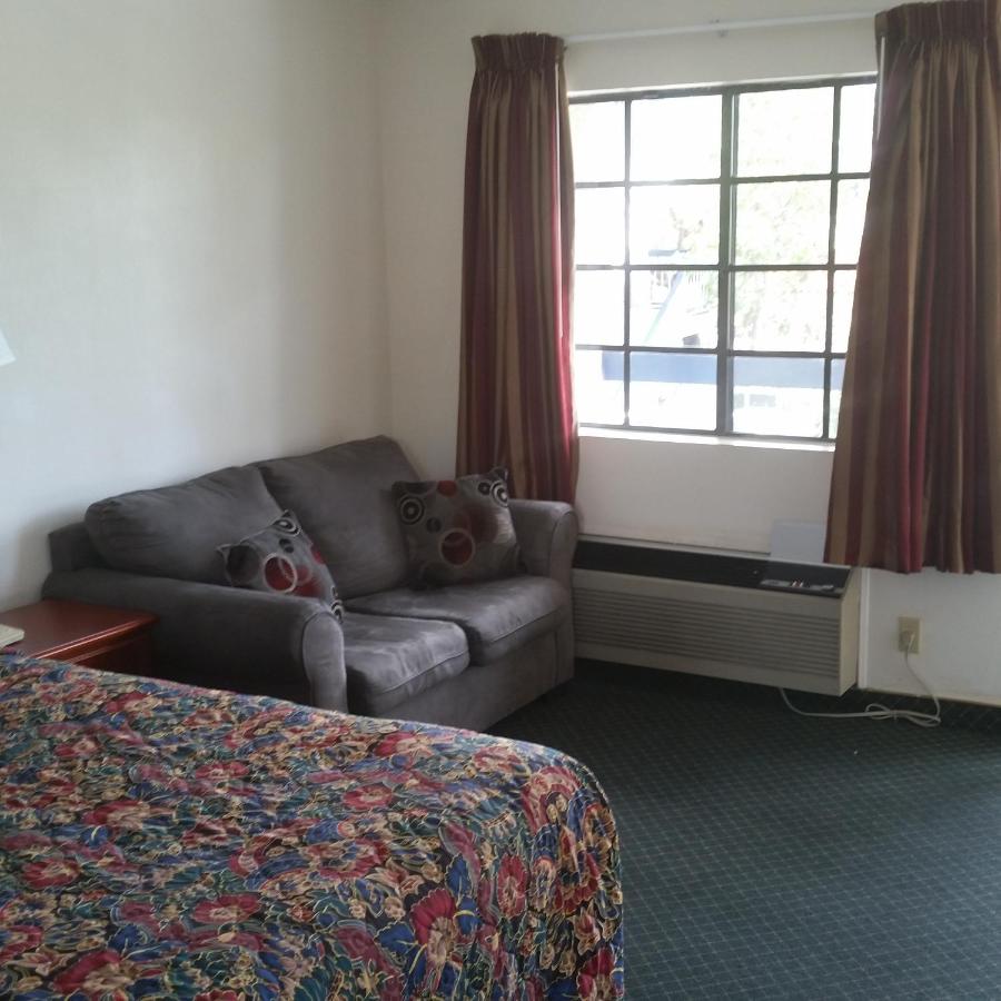 King Room - Non-Smoking at Days Inn by Wyndham Orange Anaheim