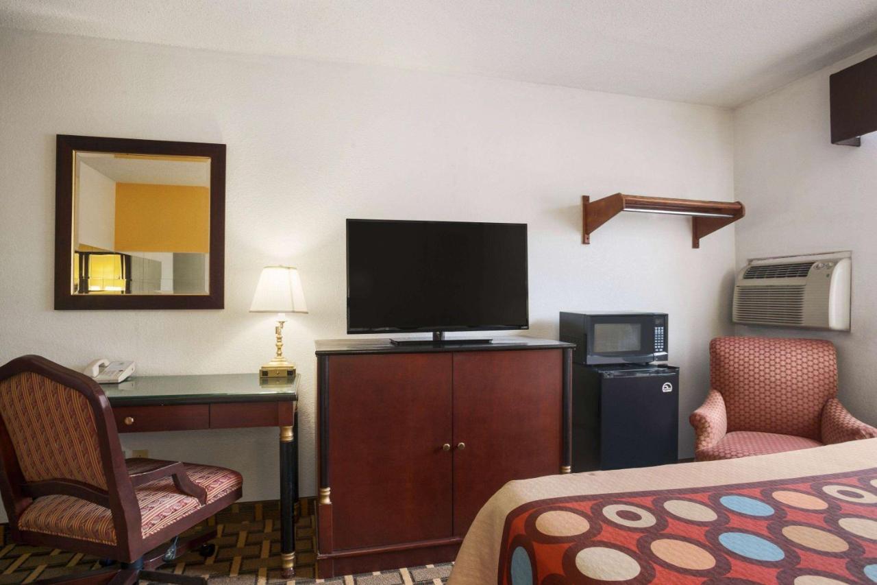 | Super 8 by Wyndham Brookville