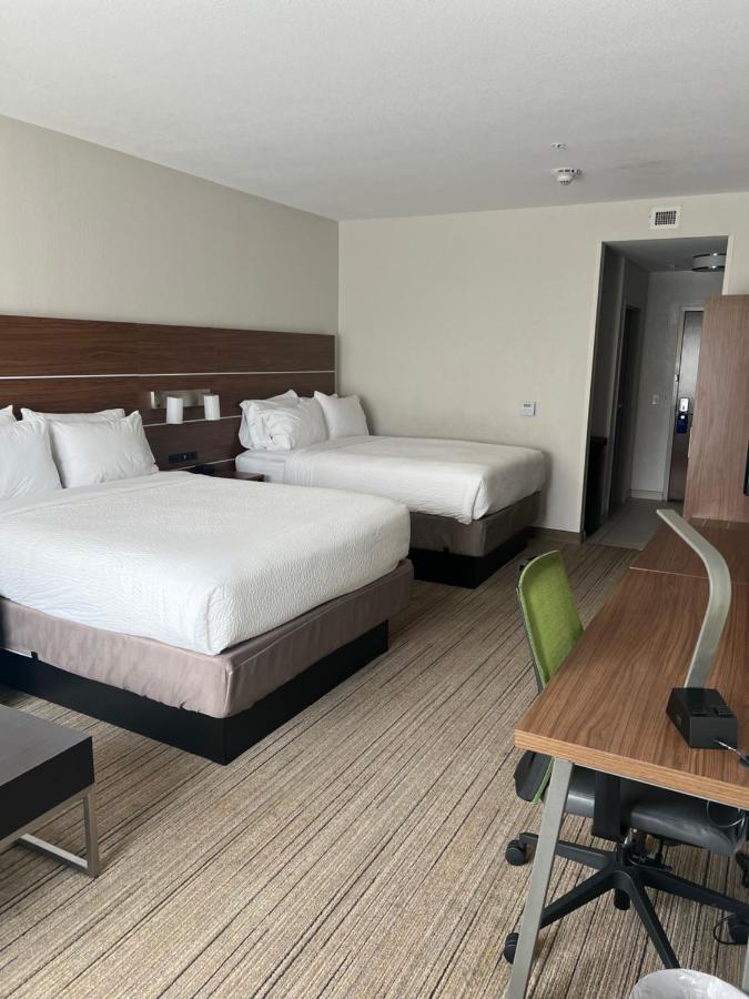  | Holiday Inn Express And Suites Mobile - University Area