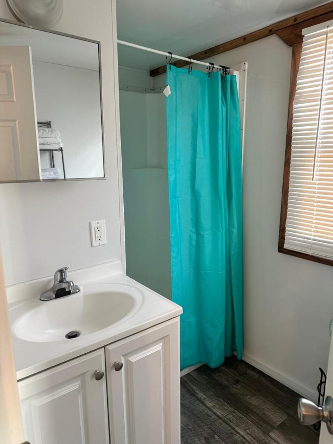  | Aqua Lodges At Hurricane Hole Marina