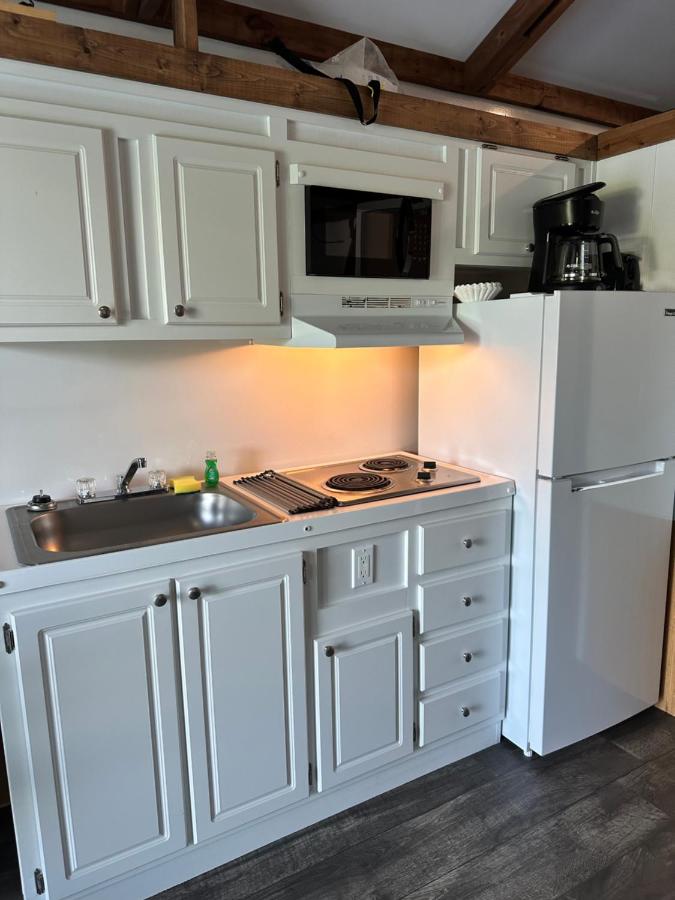  | Aqua Lodges At Hurricane Hole Marina