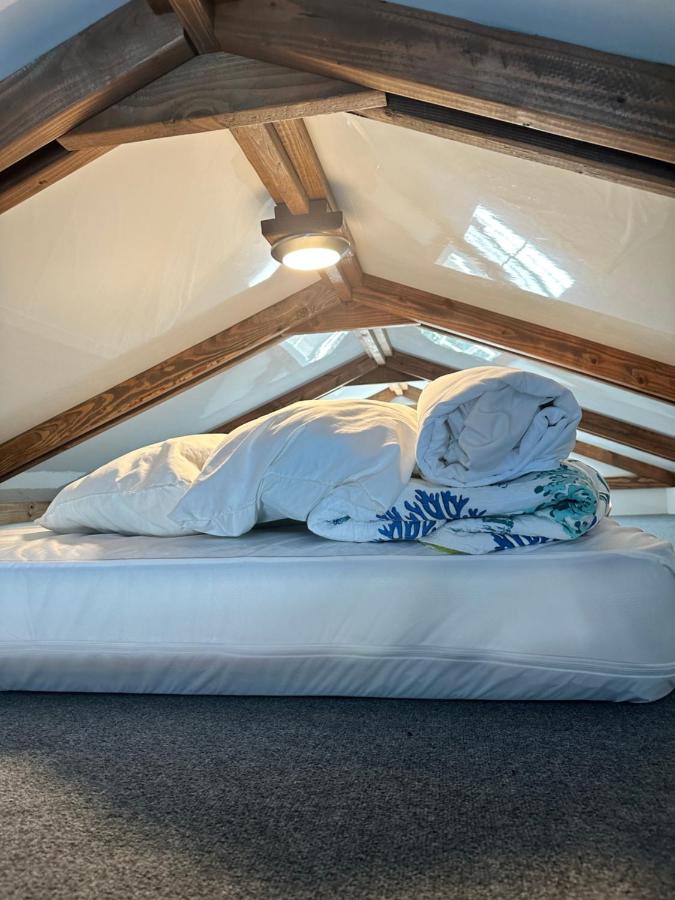 | Aqua Lodges At Hurricane Hole Marina