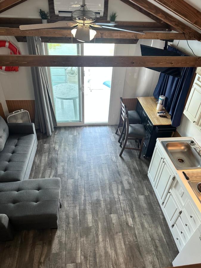  | Aqua Lodges At Hurricane Hole Marina