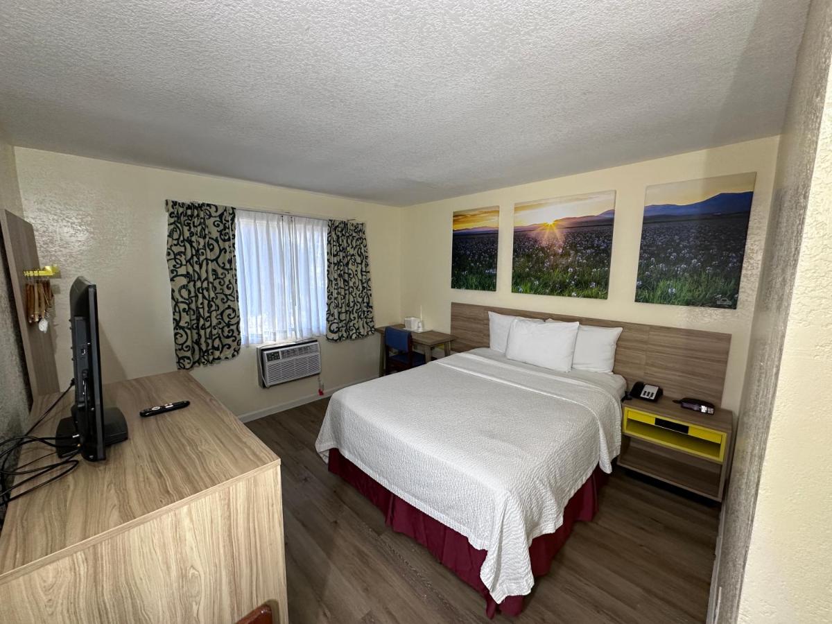 | Days Inn by Wyndham San Marcos