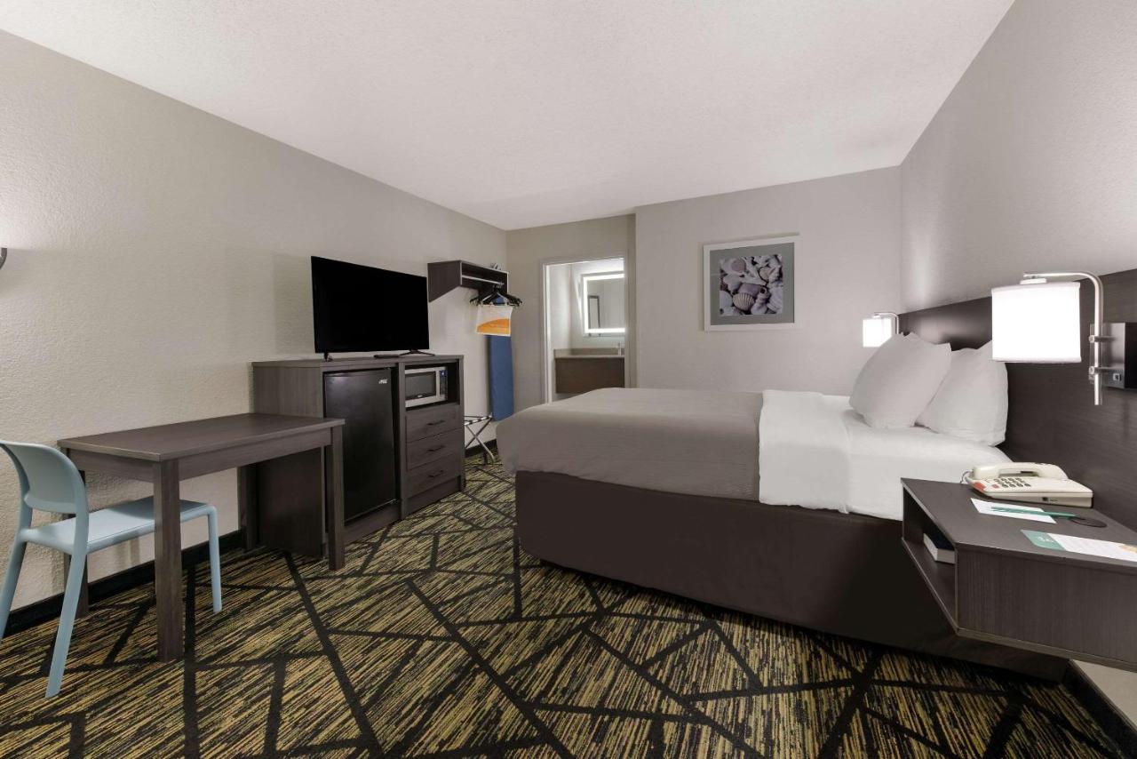 Double Room - Accessible/Non-Smoking at Quality Inn Orange Park Jacksonville