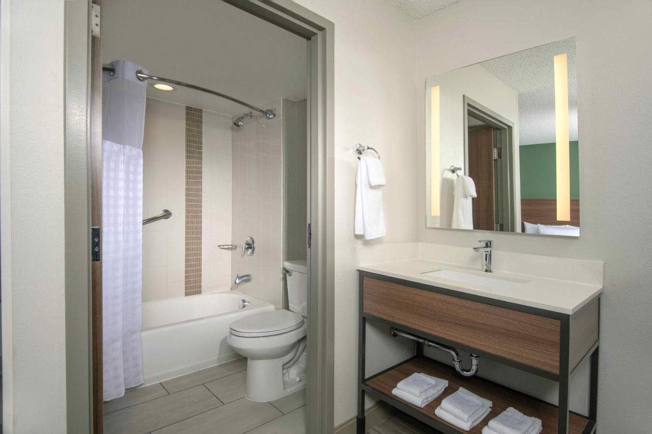 Double Room with Sofa Bed - High Floor at Hyatt Place Denver South/Park Meadows