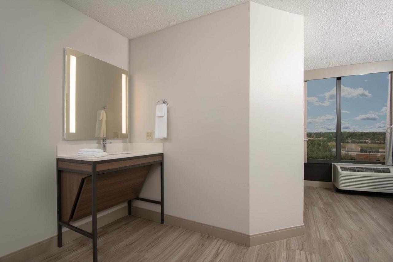 King Room - Disability Access at Hyatt Place Denver South/Park Meadows