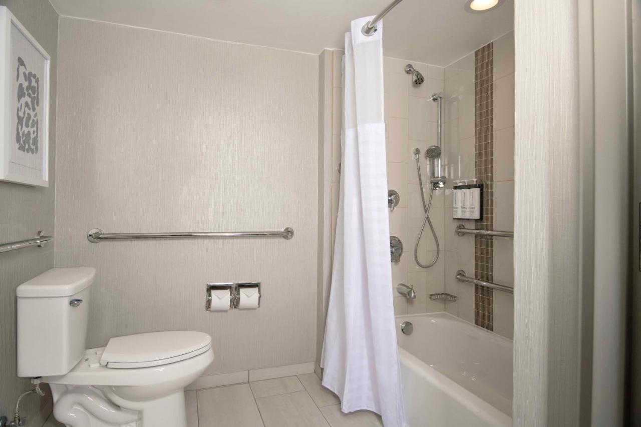 King Room - Disability Access at Hyatt Place Denver South/Park Meadows