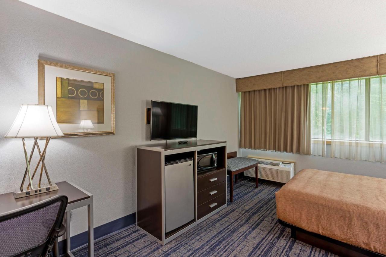  | Best Western Plus Reading Inn & Suites