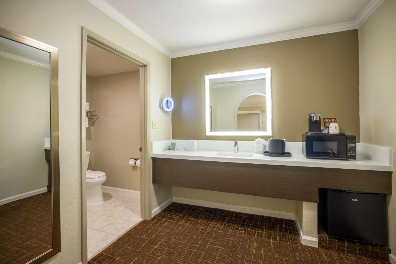 Double Room with Two Double Beds - Non-Smoking at Best Western Inn