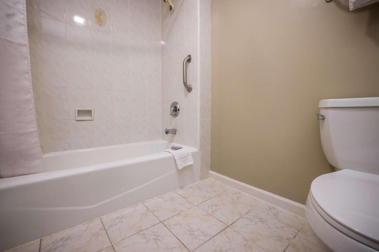 Double Room with Two Double Beds - Non-Smoking at Best Western Inn