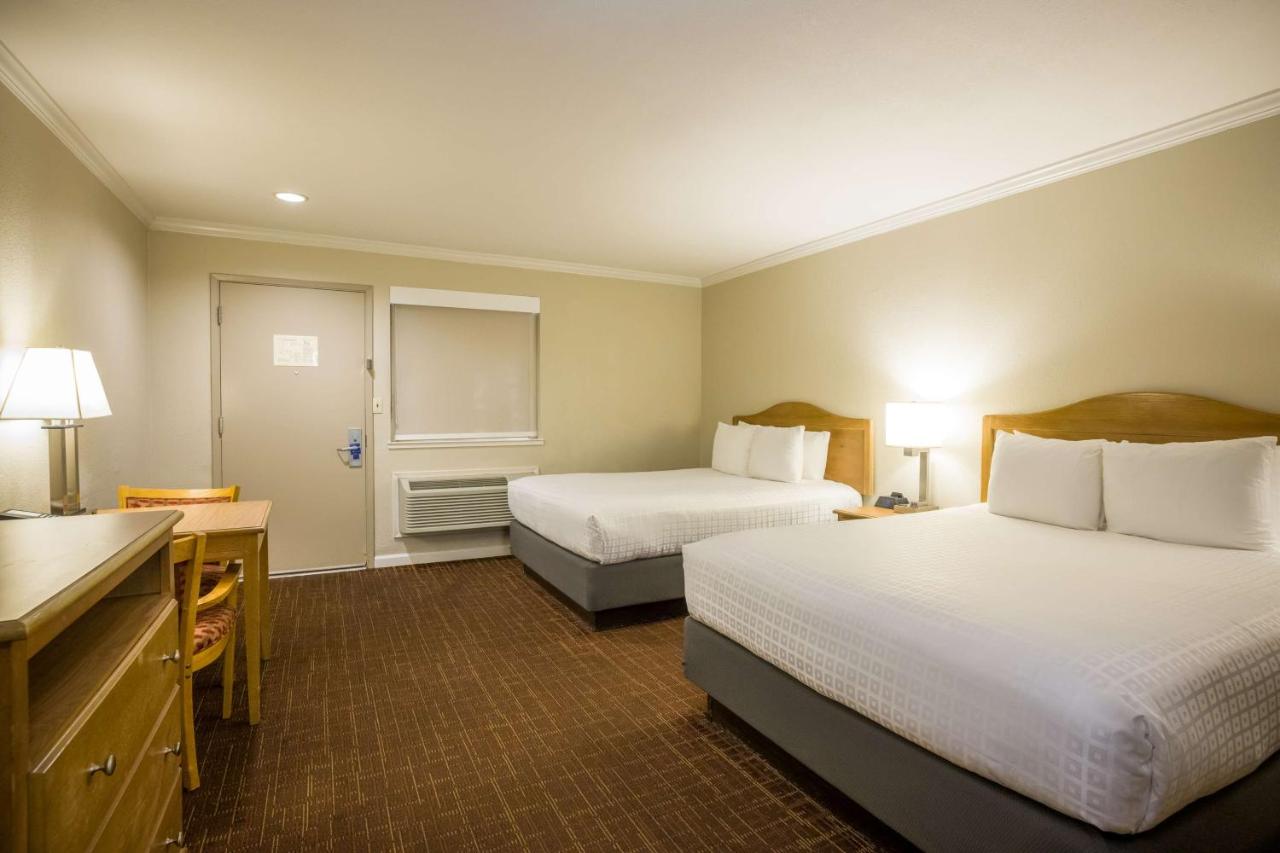 Double Room with Two Double Beds - Non-Smoking at Best Western Inn