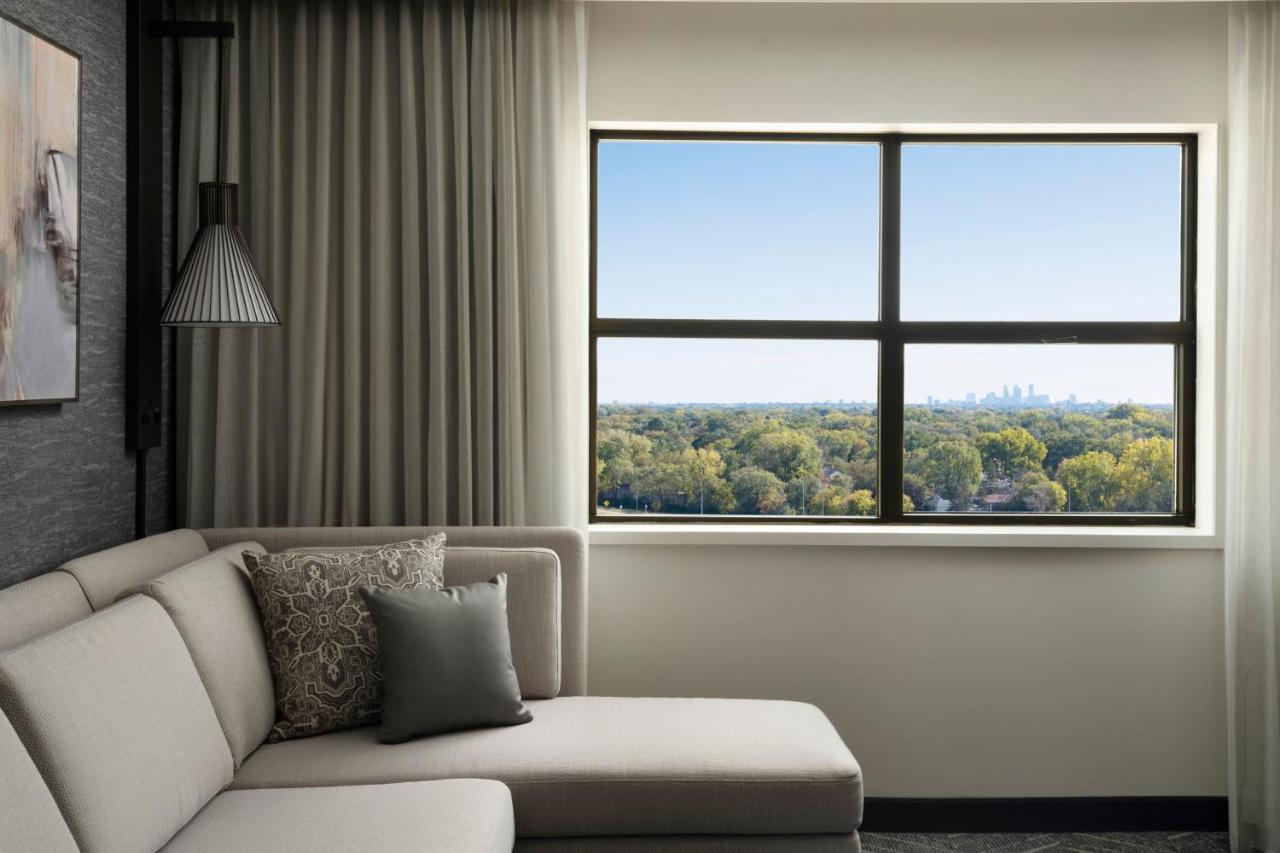 Concierge Level - One-Bedroom Suite at Minneapolis Marriott Northwest Hotel & Conference Center
