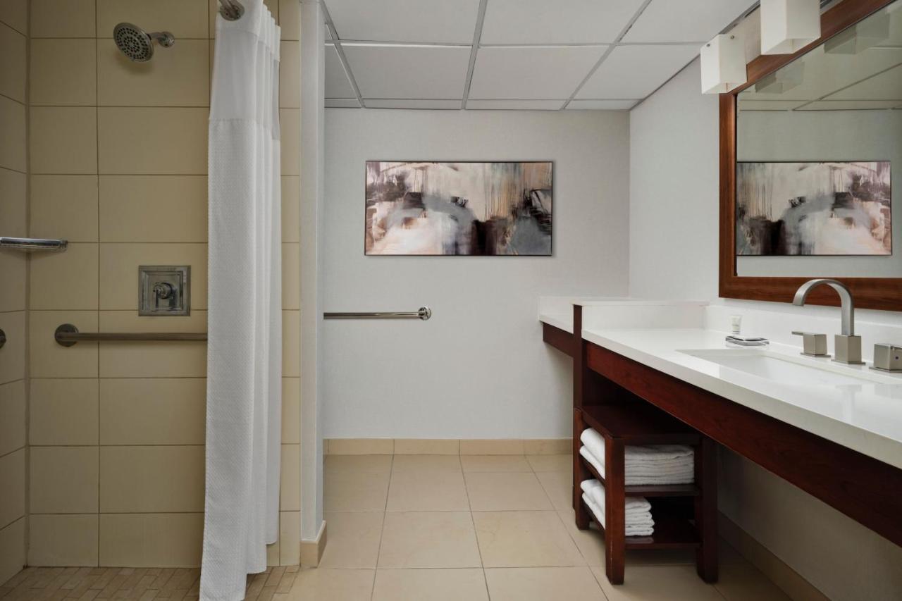 One-Bedroom Suite at Minneapolis Marriott Northwest Hotel & Conference Center
