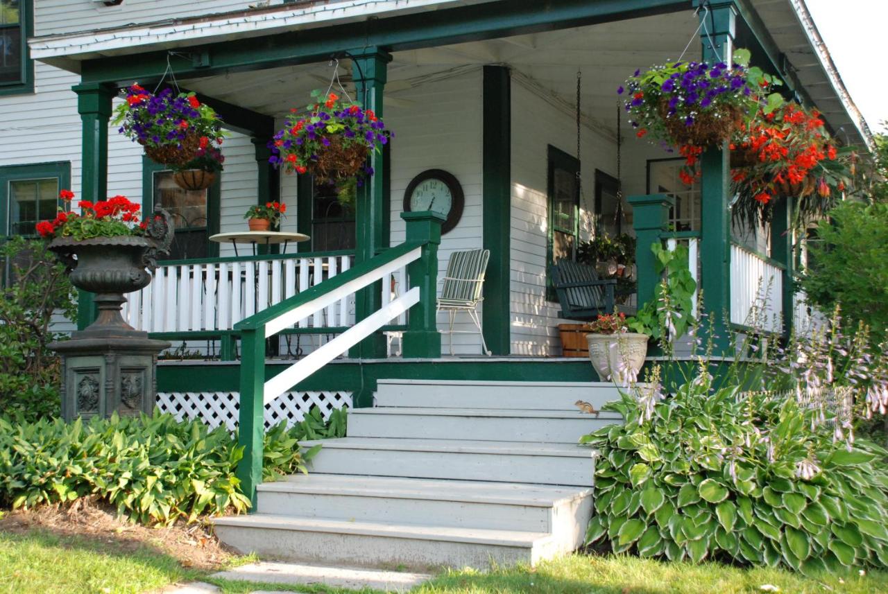 | Follansbee Inn