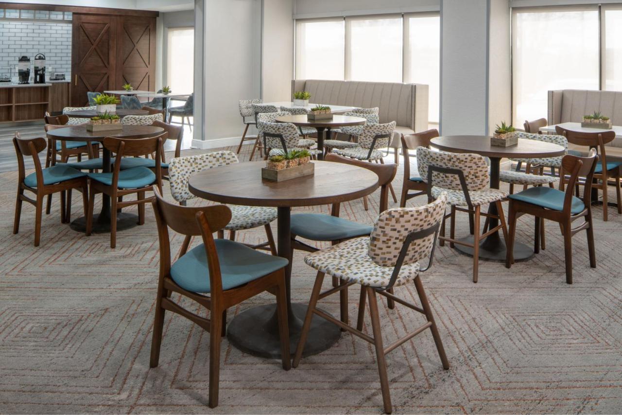  | Avalon Hotel & Suites Alexandria