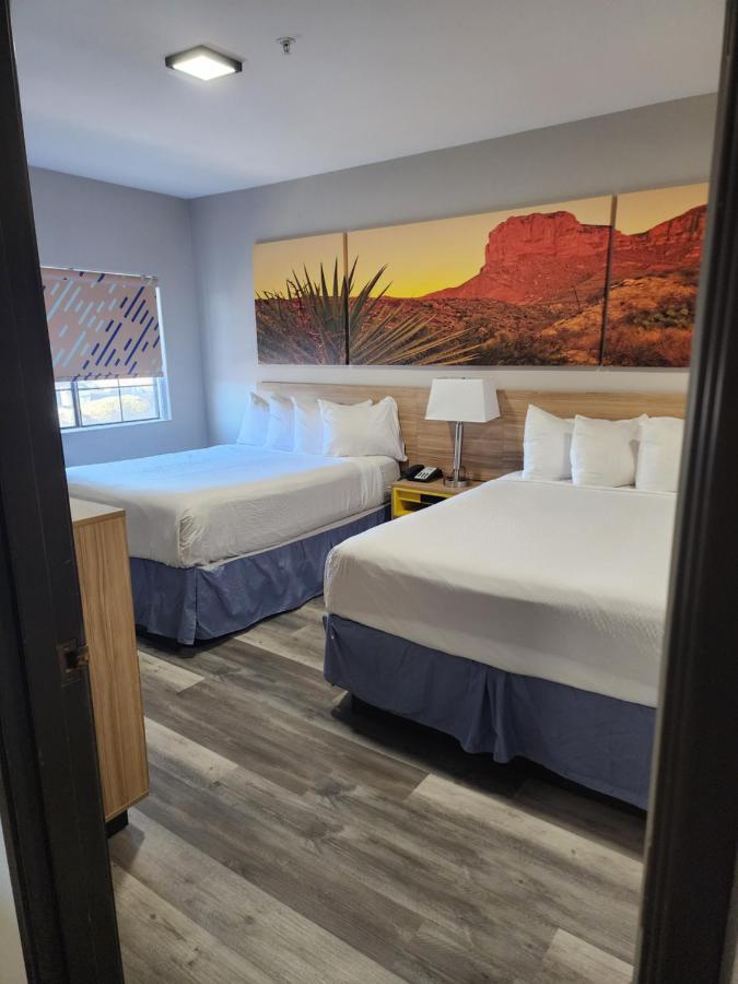 Suite One Bedroom with Three Queen Beds - Non-Smoking at Days Inn & Suites by Wyndham Tucson/Marana