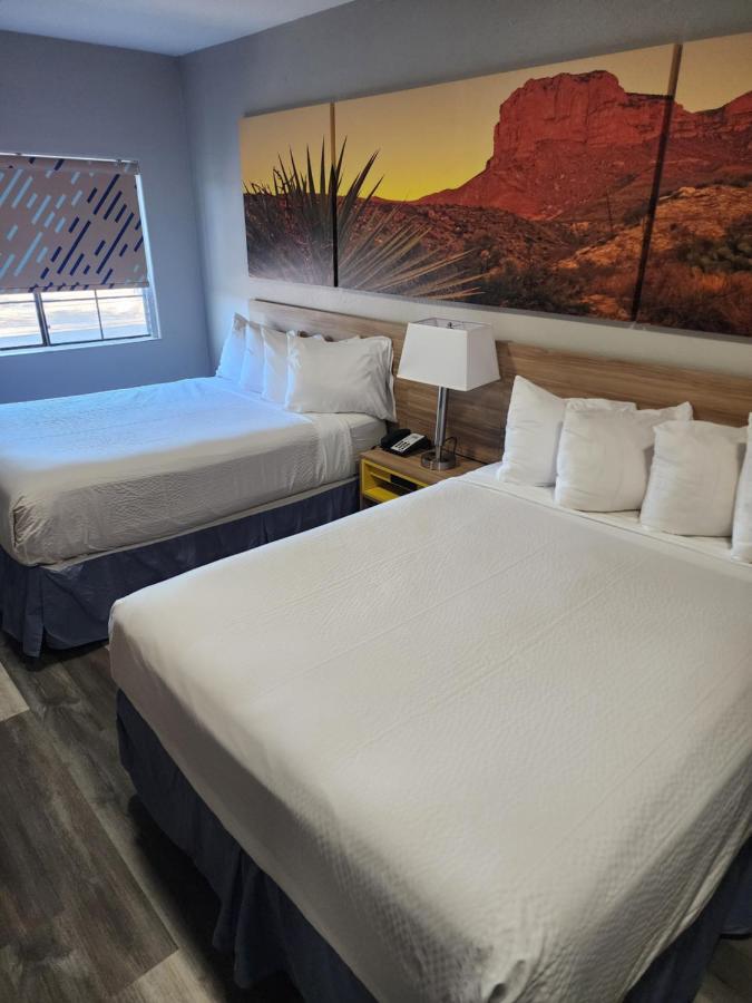 Suite One Bedroom with Three Queen Beds - Non-Smoking at Days Inn & Suites by Wyndham Tucson/Marana