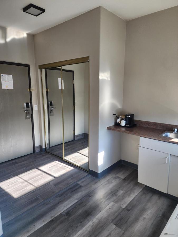 Room #42683035 at Days Inn & Suites by Wyndham Tucson/Marana