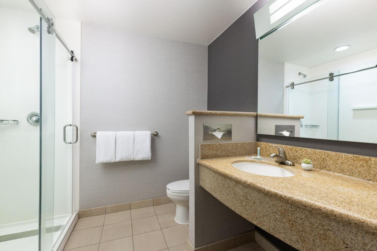 | Courtyard Las Vegas South