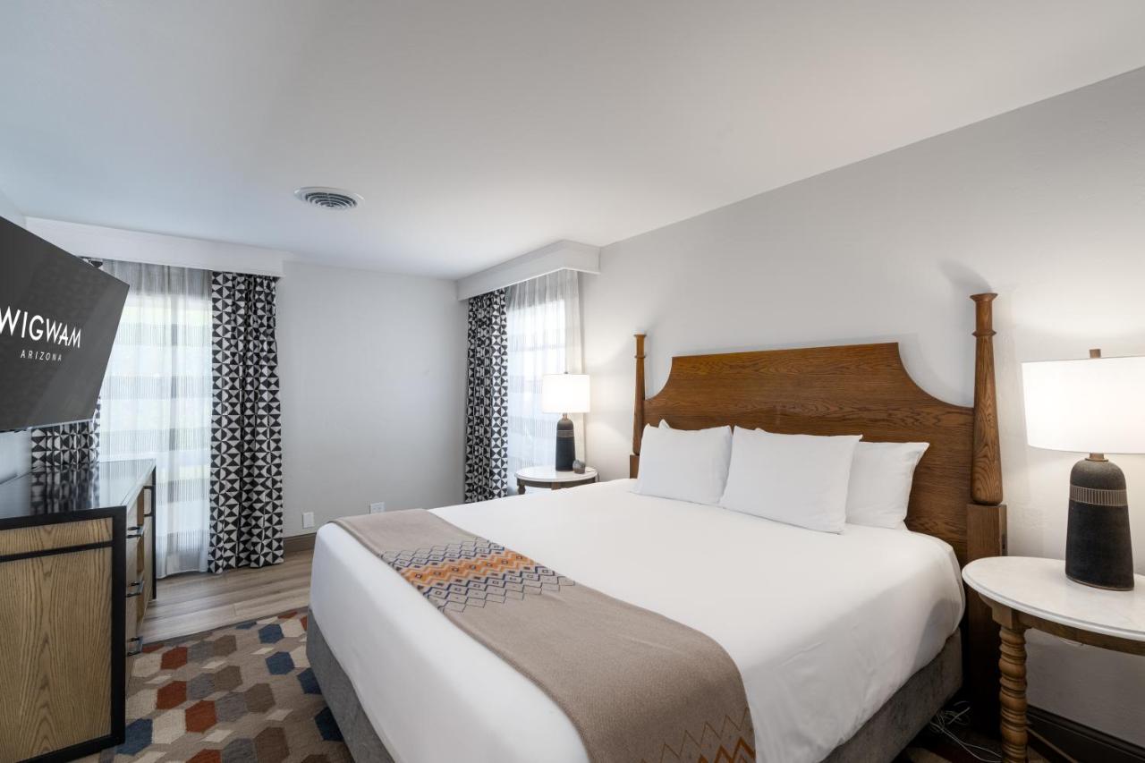 Adobe Traditional King Suite at The Wigwam