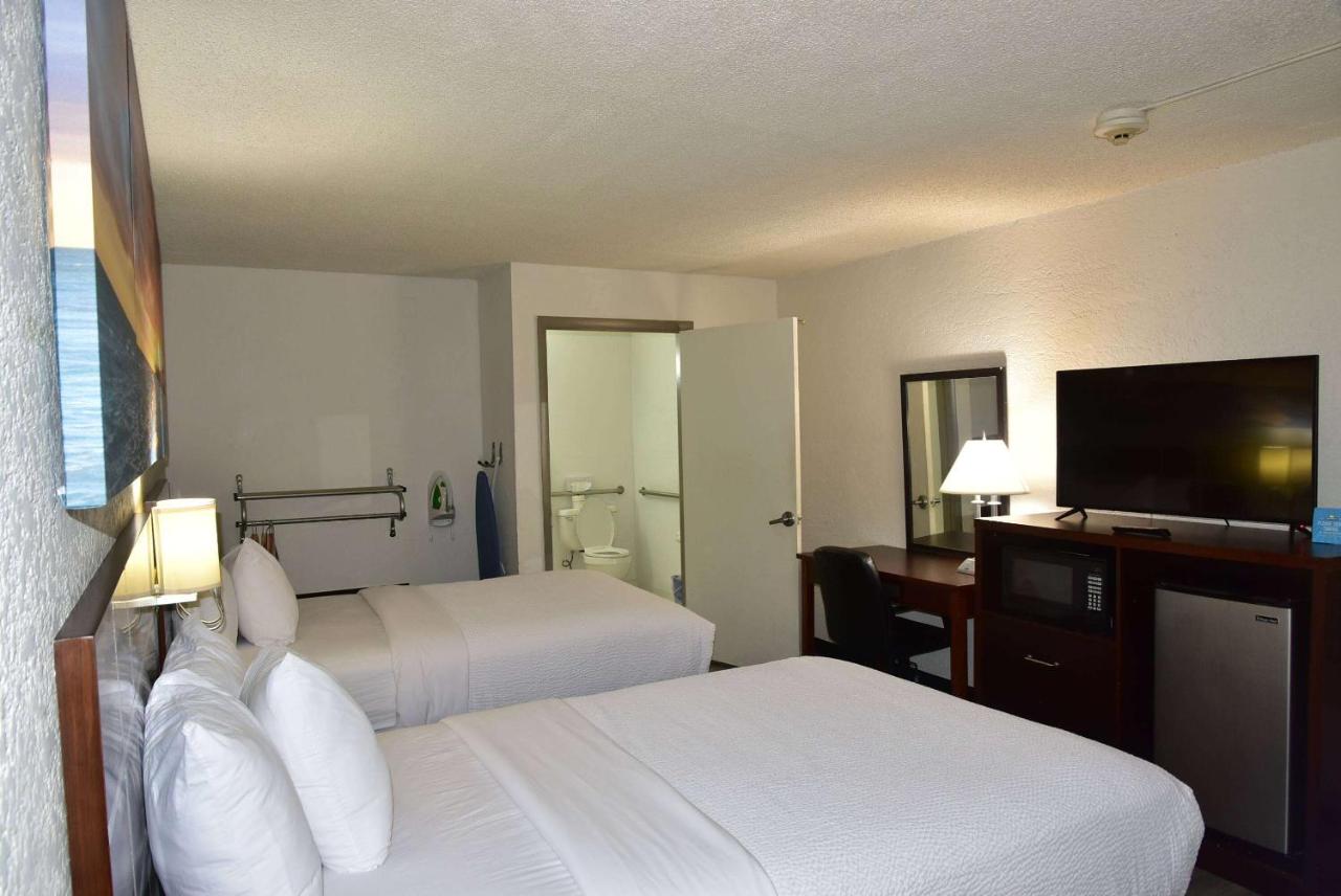 Standard Double Room at Days Inn by Wyndham Stuart