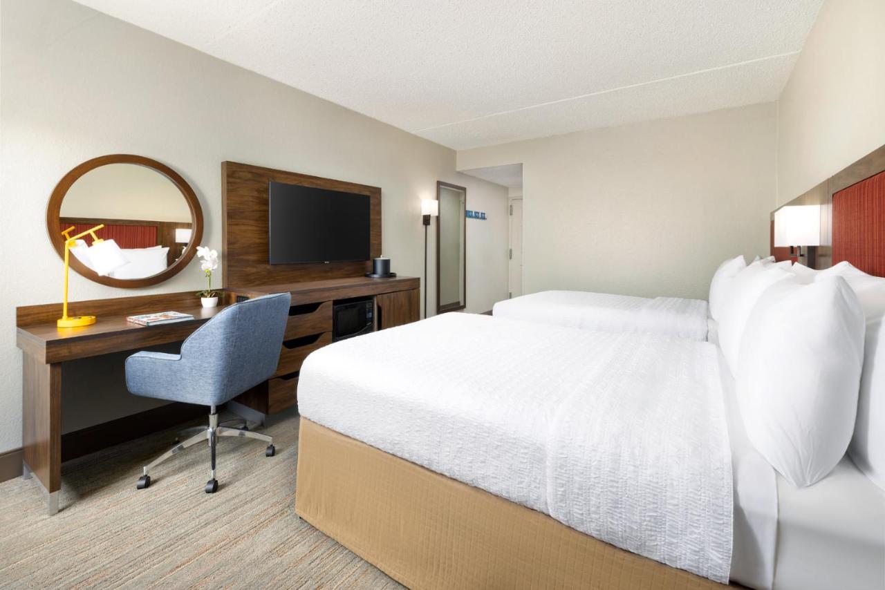 | Hampton Inn Long Island/Islandia