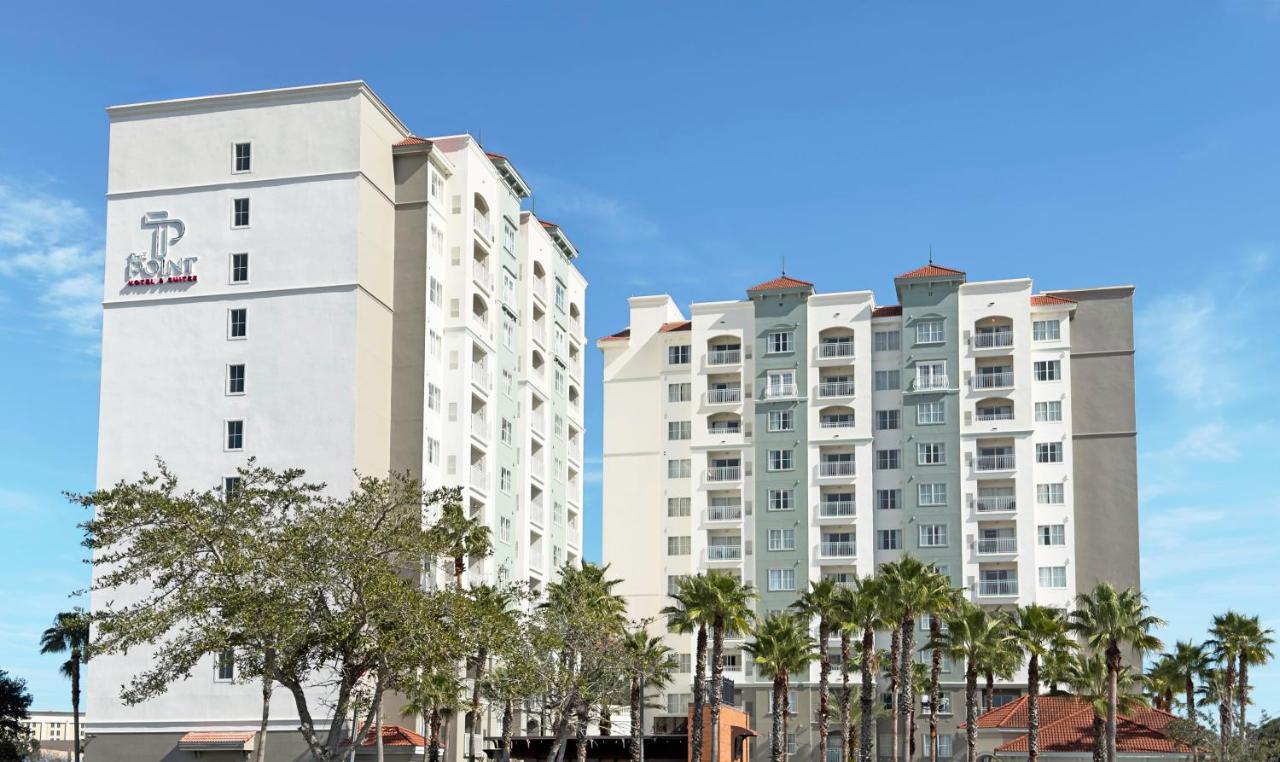  | The Point Hotel & Suites Universal