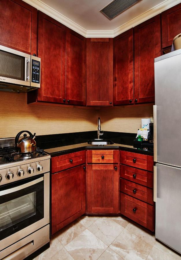 Penthouse One-Bedroom Apartment with King Bed at Radio City Apartments