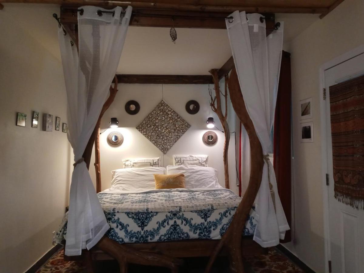 | Aloha Crater Lodge
