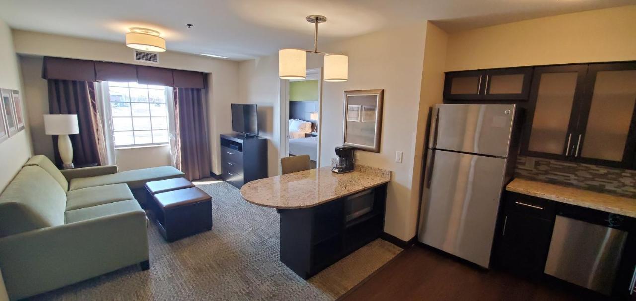  | Staybridge Suites Eau Claire - Altoona, an IHG Hotel
