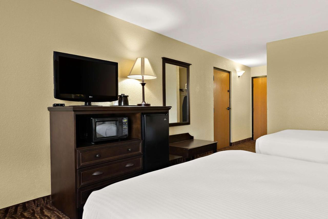 | Best Western Center Pointe Inn