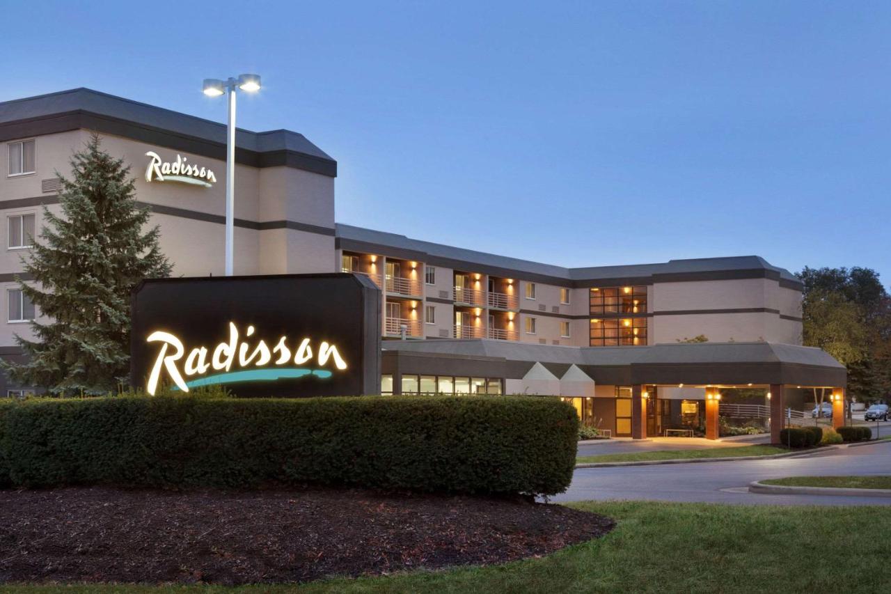 | Radisson Akron-Fairlawn Copley