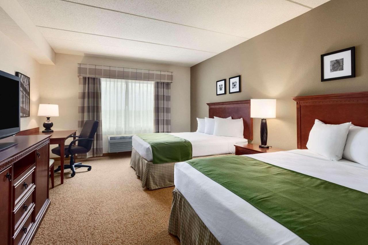  | Country Inn & Suites by Radisson, Buffalo South I-90, NY