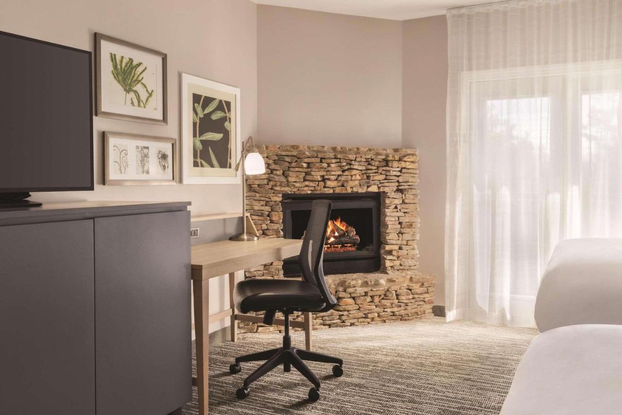 | Country Inn & Suites by Radisson, Sevierville Kodak, TN
