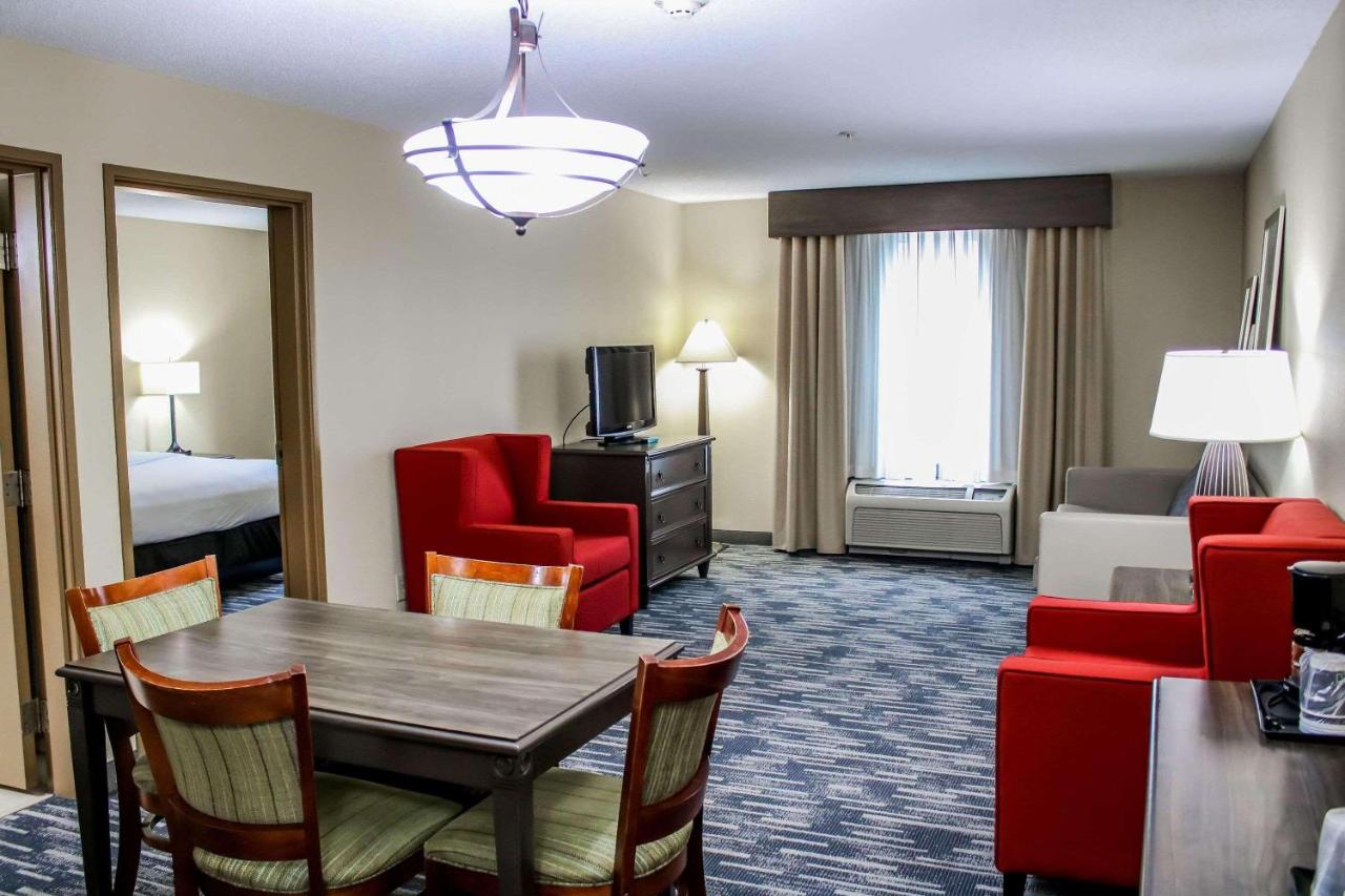 | Country Inn & Suites by Radisson, Richmond West at I-64, VA
