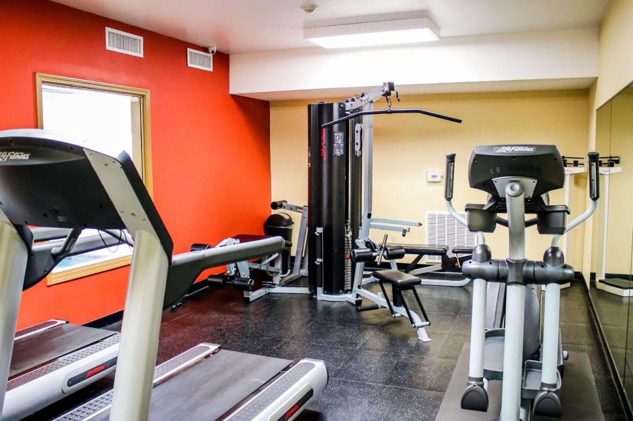 | Country Inn & Suites by Radisson, Richmond West at I-64, VA