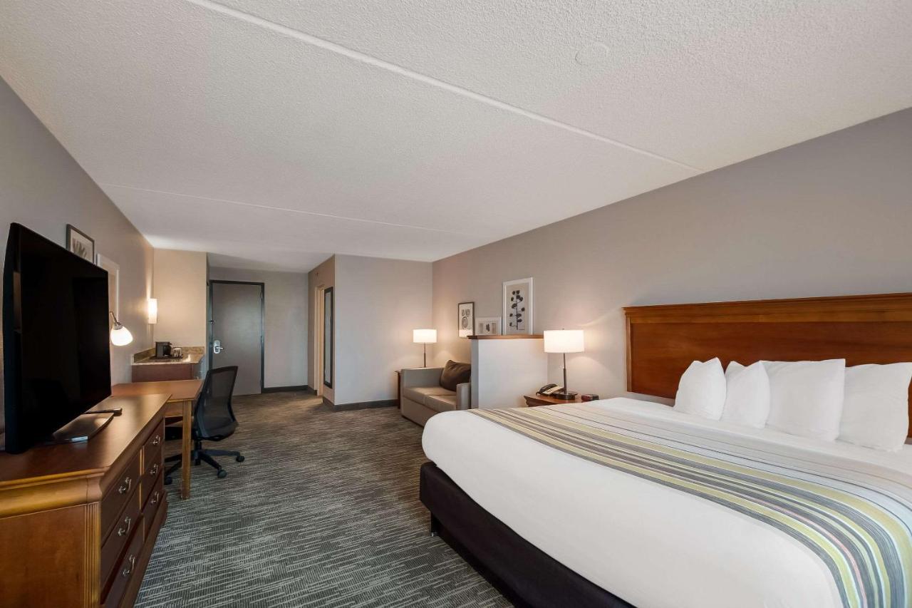 King Studio Suite with Sofa Bed - Non-Smoking at Country Inn & Suites by Radisson, Fredericksburg South (I-95), VA