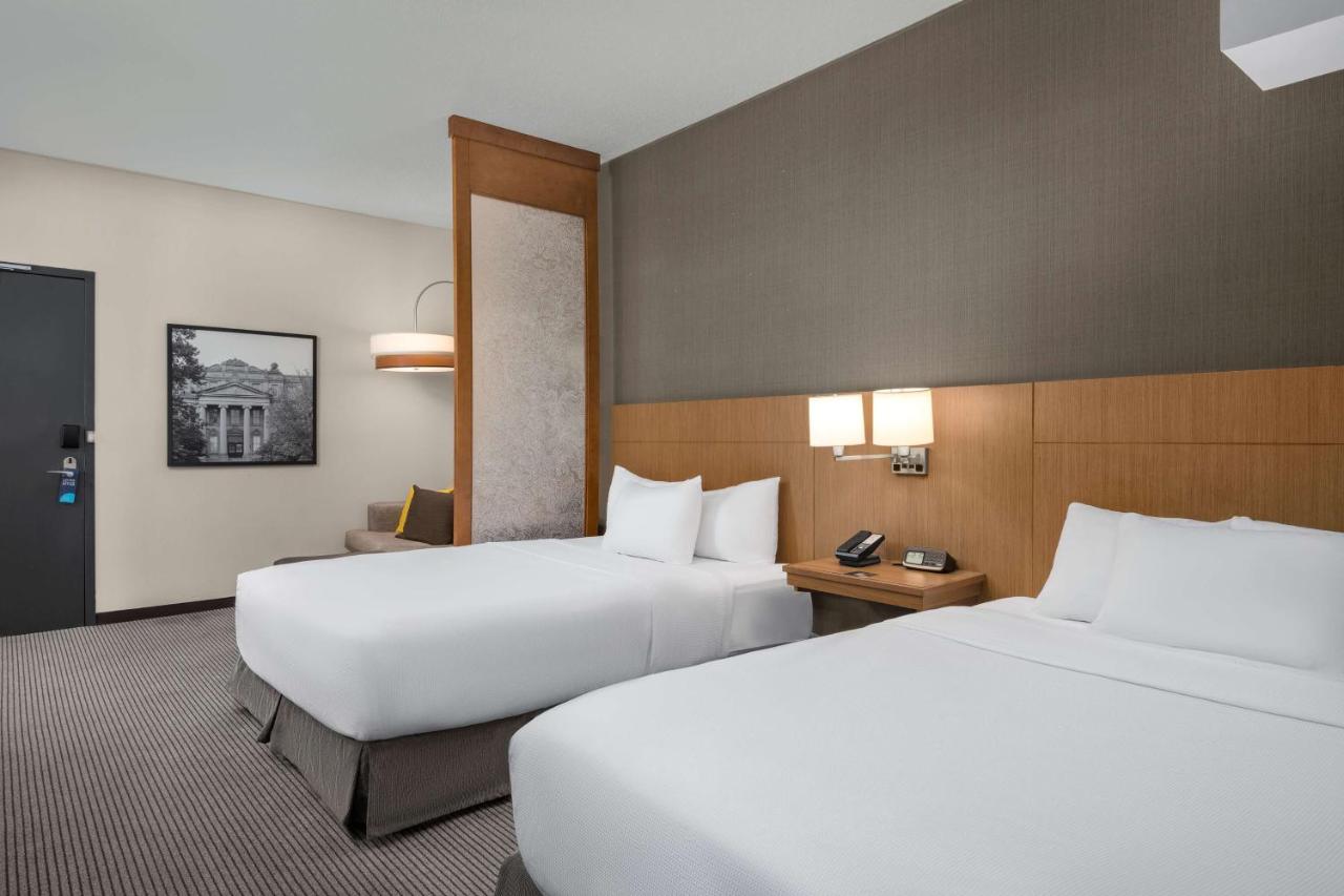 Queen Room with Two Queen Beds - Disability Access at Hyatt Place Iowa City Downtown